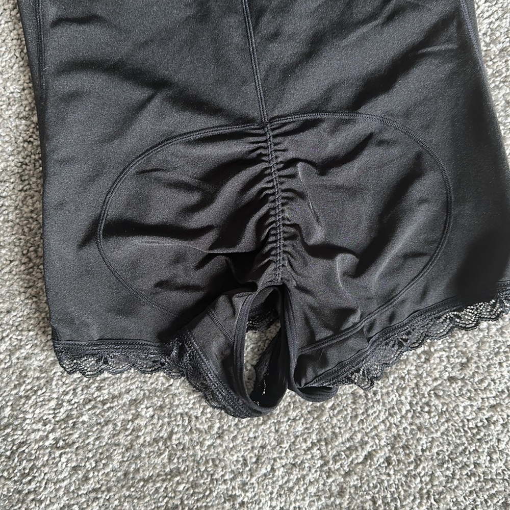 Shapewear - Picture 6 of 7